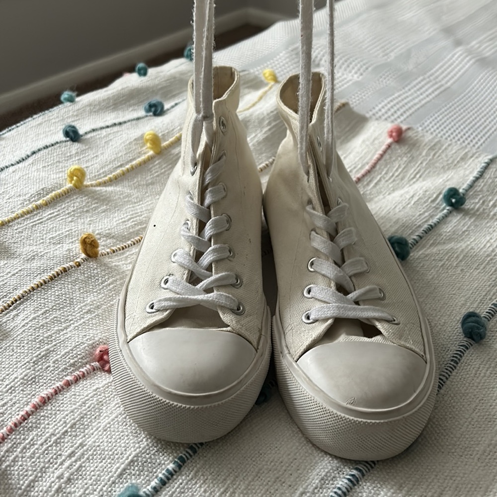 Forever 21 White High Tops (Women 8) - Picture 2 of 6